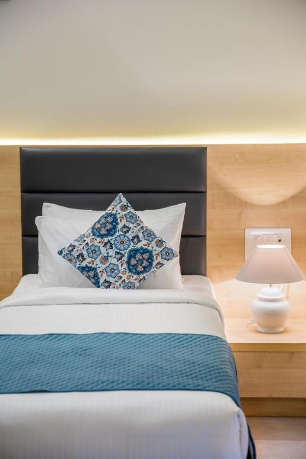 Iris Suites Bangalore Dış mekan fotoğraf