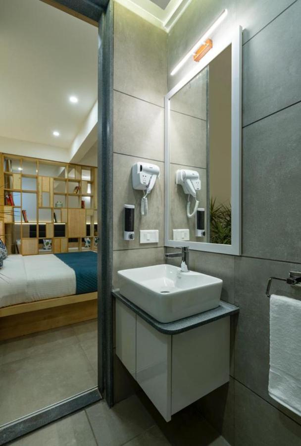Iris Suites Bangalore Dış mekan fotoğraf